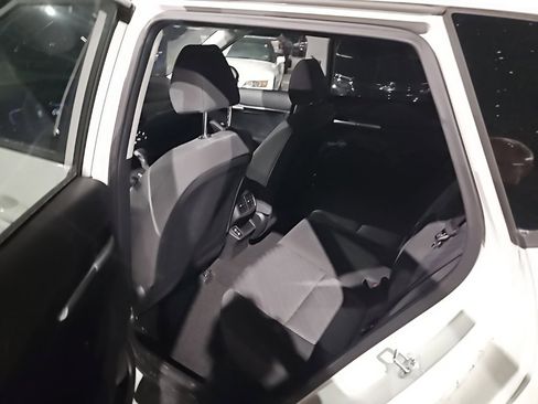 Certified 2024 Kia Seltos LX image 9