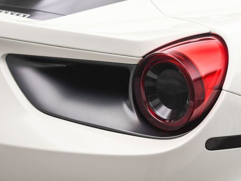 Used 2016 Ferrari 488 GTB image 23