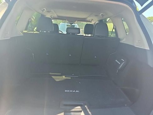 Certified 2023 Nissan Rogue SL w/ SL Premium Package AWD/4WD image 11