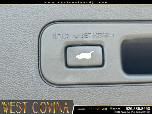 Used 2025 Acura MDX SH-AWD w/ Technology Package image 17