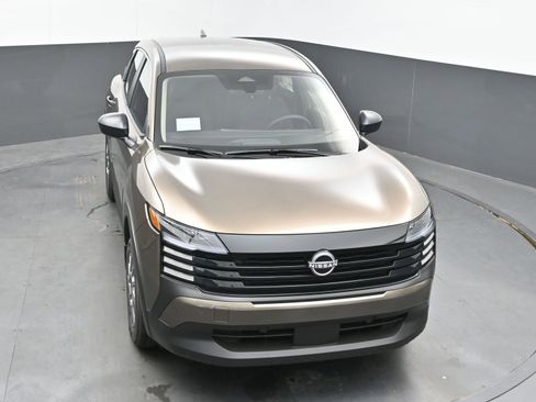 New 2026 Nissan Kicks S image 30