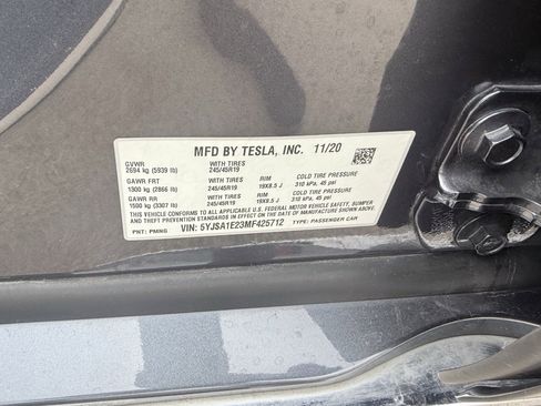 Used 2021 Tesla Model S Long Range Plus AWD/4WD image 29
