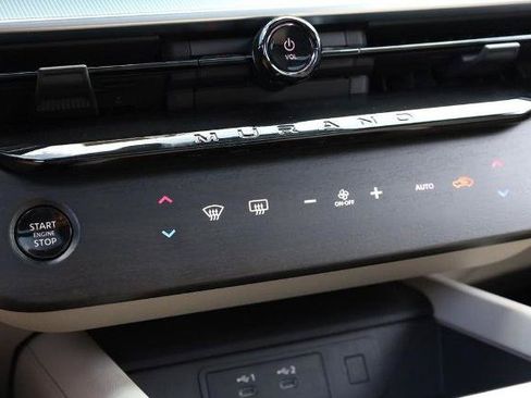 Used 2025 Nissan Murano SL AWD/4WD image 17
