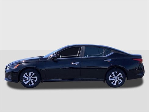 New 2025 Nissan Altima 2.5 S image 2