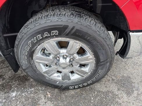 Used 2011 Ford F150 XLT w/ XLT Chrome Pkg image 2