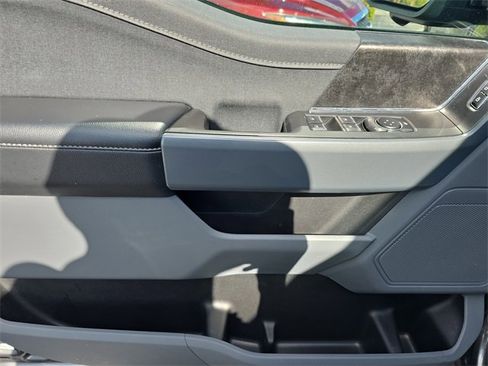 Used 2023 Ford F150 Lightning XLT image 18