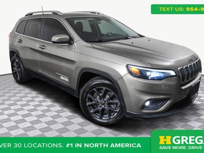 Used 2019 Jeep Cherokee Latitude w/ Popular Appearance Group