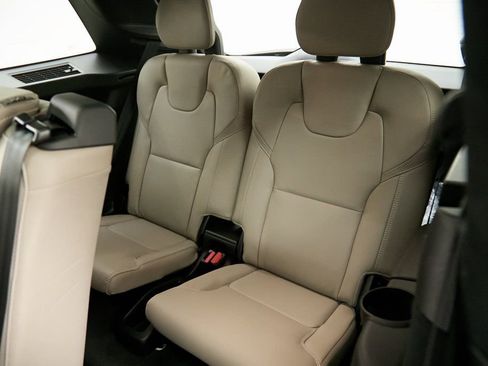 New 2026 Volvo XC90 B6 Ultra w/ Lounge Package image 21