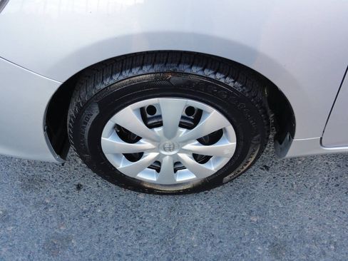 Used 2010 Toyota Corolla LE FWD image 8