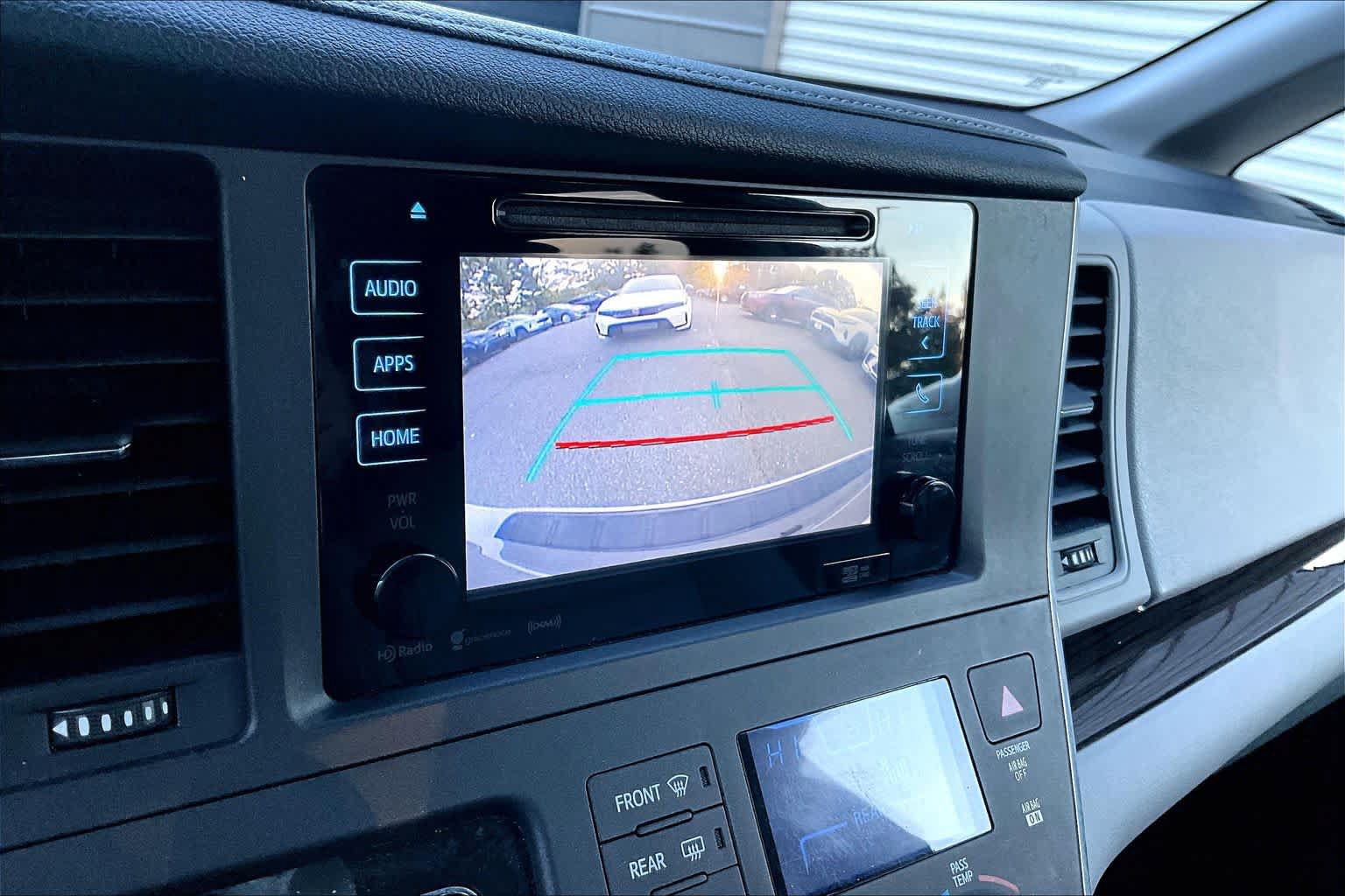 Used 2016 Toyota Sienna XLE w/ XLE Navigation Package AWD/4WD image 27