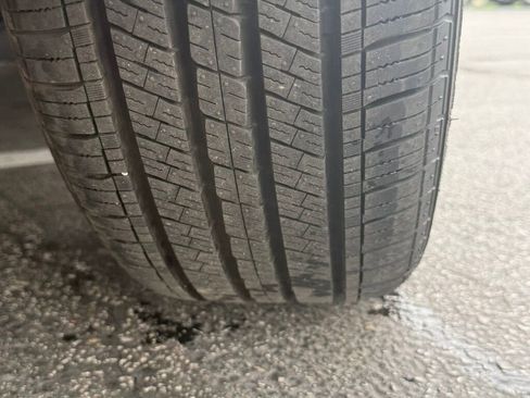 Used 2019 Nissan Sentra SR w/ Exterior Package FWD image 39