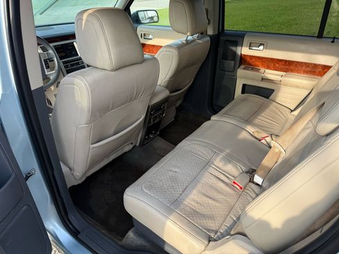 Used 2009 Ford Flex Limited image 13