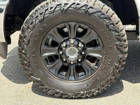 Used 2015 Ford F250 Lariat w/ Lariat Interior Package AWD/4WD image 9