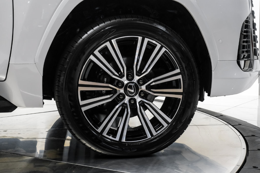 Used 2026 Lexus LX 700h Luxury w/ Appearance Package AWD/4WD image 61