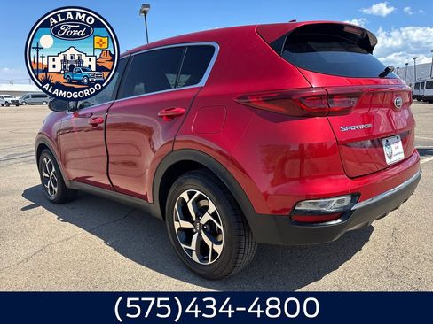 Used 2022 Kia Sportage LX FWD image 3