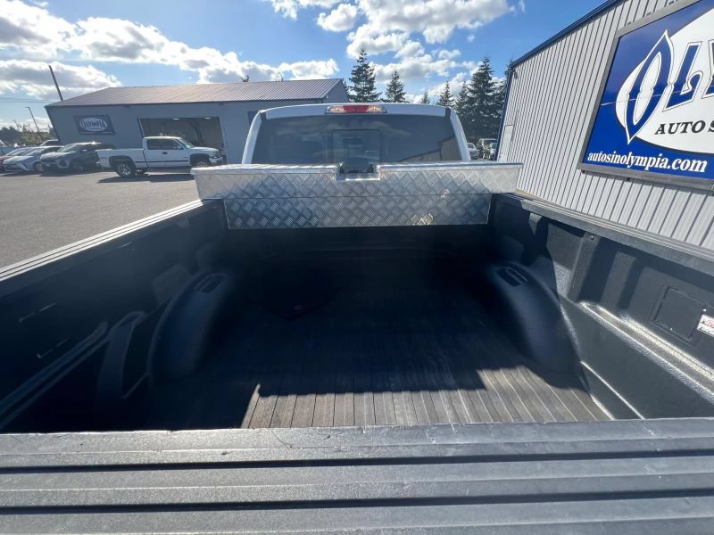 Used 2018 Ford F150 XLT w/ Equipment Group 302A Luxury AWD/4WD image 14