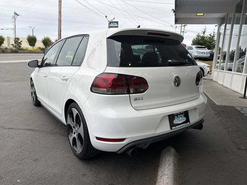 Used 2011 Volkswagen GTI 4-Door FWD image 4