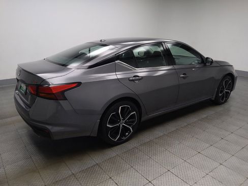 Used 2024 Nissan Altima 2.5 SR FWD image 10
