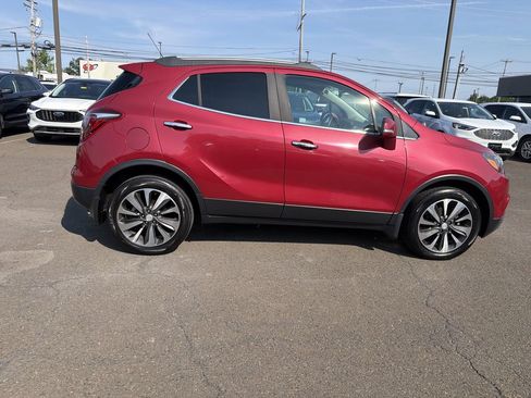 Used 2018 Buick Encore Essence AWD/4WD image 6