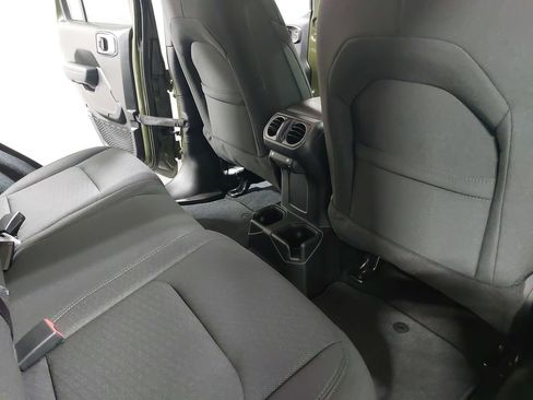 Used 2021 Jeep Wrangler Unlimited Sport image 11