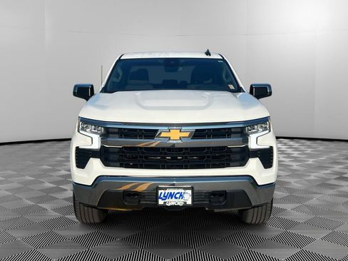 Used 2023 Chevrolet Silverado 1500 LT AWD/4WD image 7