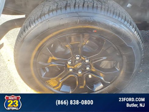 Used 2022 Ford F150 Lariat w/ Equipment Group 502A High image 8