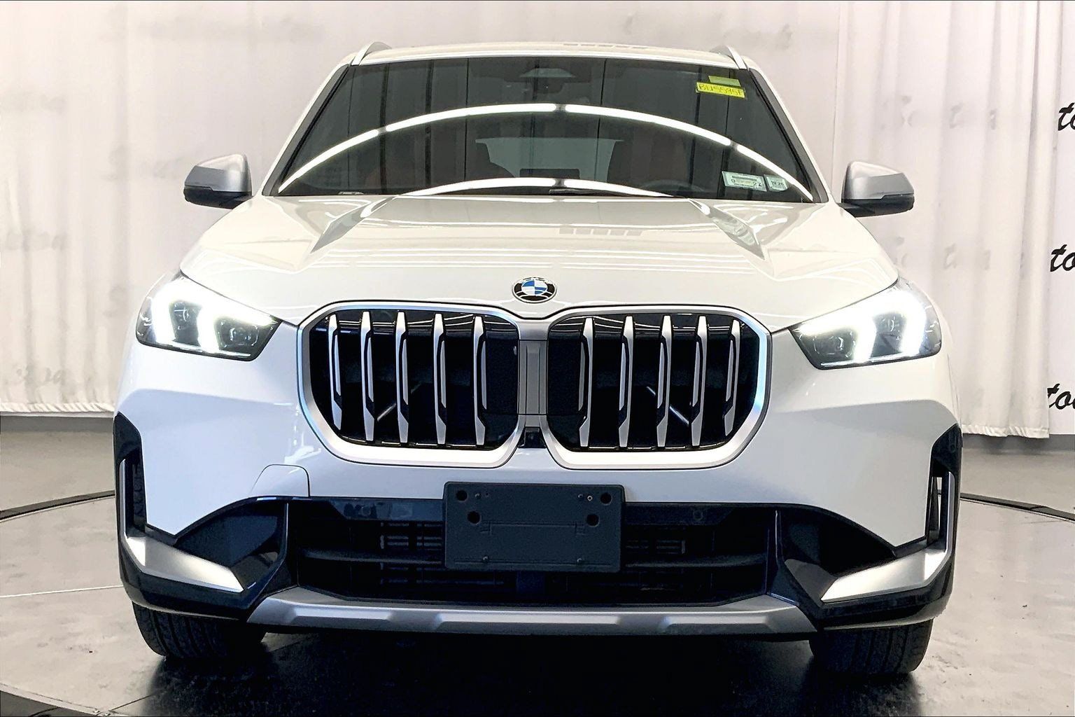 Used 2023 BMW X1 xDrive28i w/ Premium Package AWD/4WD image 10