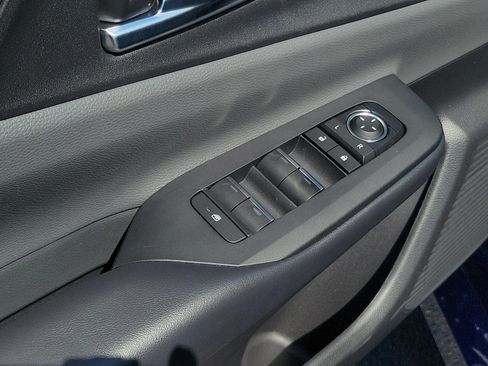 New 2027 Toyota Prius XLE FWD image 18