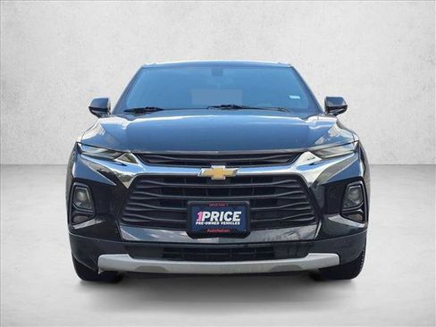 Used 2020 Chevrolet Blazer LT FWD image 2