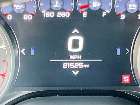 Used 2022 Chevrolet Camaro SS RWD image 12