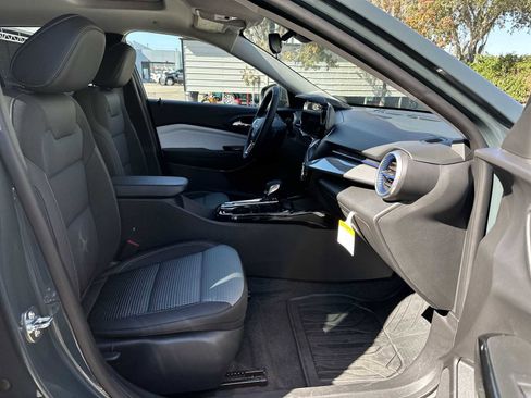 New 2026 Chevrolet Trax LT w/ Sunroof Package image 20