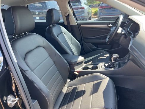 Used 2023 Volkswagen Jetta SE FWD image 23
