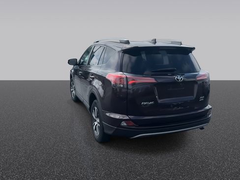 Used 2018 Toyota RAV4 XLE AWD/4WD image 8