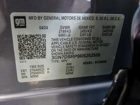 Certified 2024 Chevrolet Equinox EV RS FWD image 34