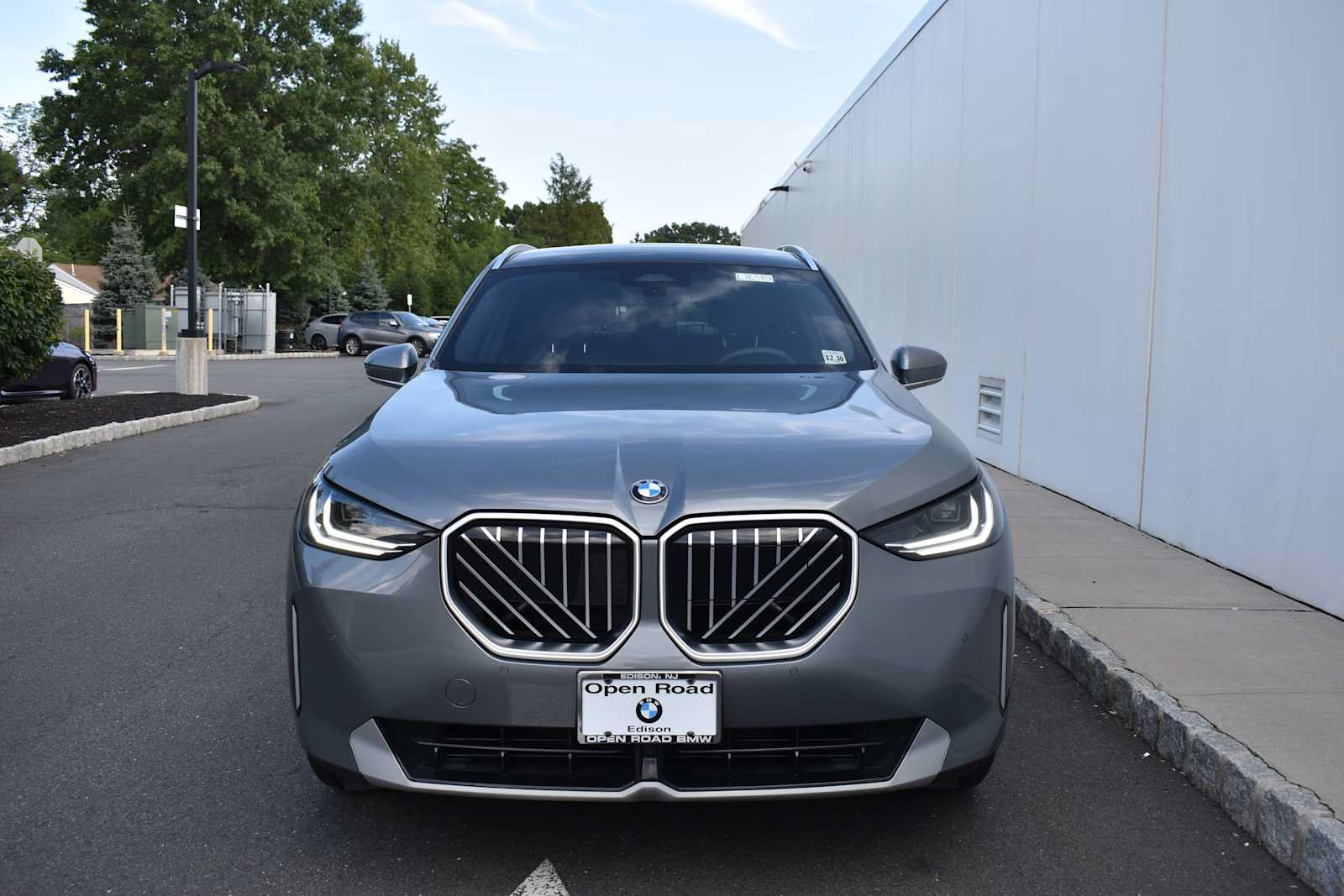 Used 2026 BMW X3 xDrive30i w/ Convenience Package AWD/4WD image 2
