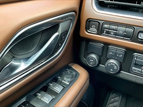 Used 2023 Chevrolet Tahoe High Country w/ LPO, Illumination Package image 36