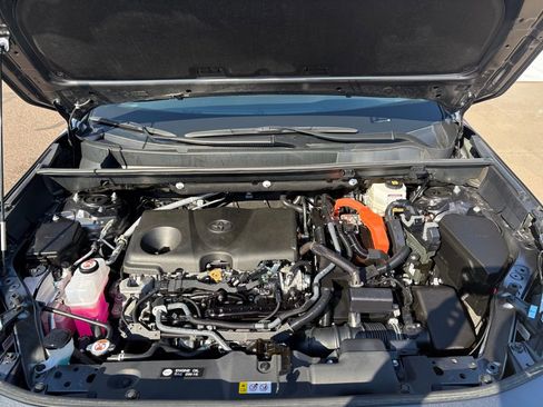 Certified 2025 Toyota RAV4 XLE image 9