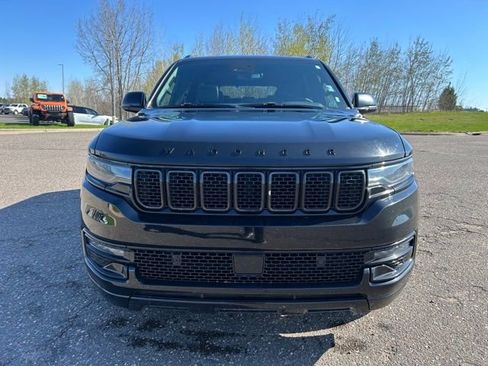 Used 2024 Jeep Wagoneer Series II AWD/4WD image 10