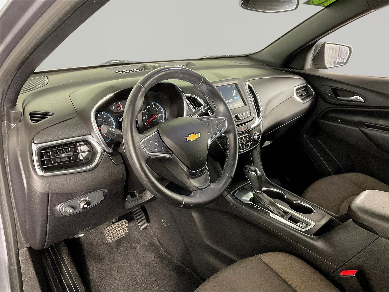 Used 2018 Chevrolet Equinox LT FWD image 17