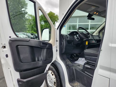 Used 2016 RAM ProMaster 1500 w/ Premium Appearance Group FWD image 22