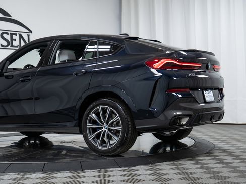 New 2026 BMW X6 xDrive40i w/ Climate Comfort Package image 29