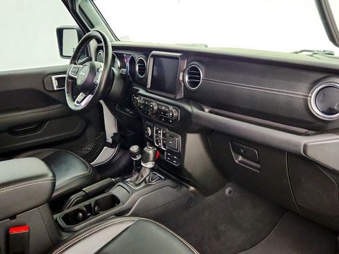 Used 2023 Jeep Wrangler Unlimited Sahara AWD/4WD image 24