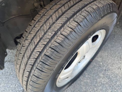 Used 2004 Honda CR-V LX image 25