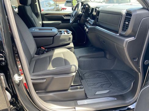 Certified 2025 GMC Sierra 2500 SLE AWD/4WD image 30
