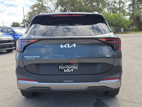 New 2026 Kia Sportage EX image 7