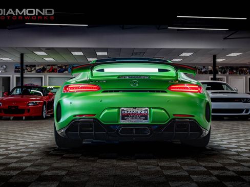Used 2018 Mercedes-Benz AMG GT R image 23