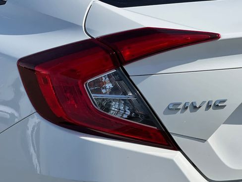 Used 2018 Honda Civic LX image 29