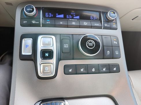 Used 2022 Hyundai Palisade Limited FWD image 25