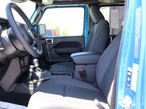New 2026 Jeep Wrangler Unlimited Rubicon w/ Whitecap Package AWD/4WD image 22