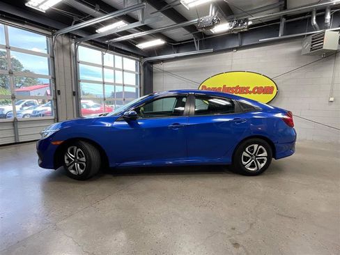 Used 2018 Honda Civic LX image 2